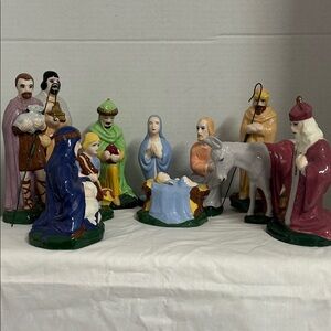 Green and White Ceramic Figurine 11 pc Vintage Navity Set signed Christmas Scene